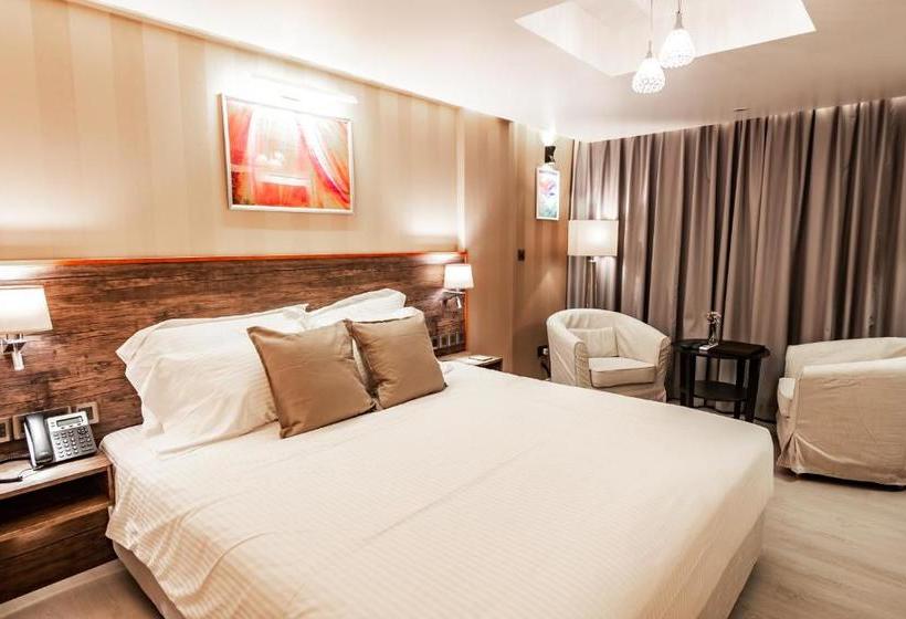 پانسیون Amina Residency