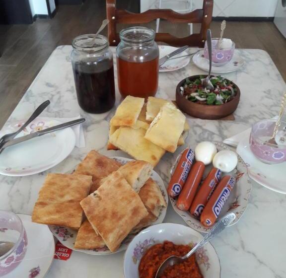 پانسیون Papazo