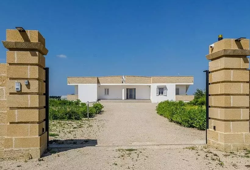 Aamiaismajoitus (B&B) Tenuta Libò