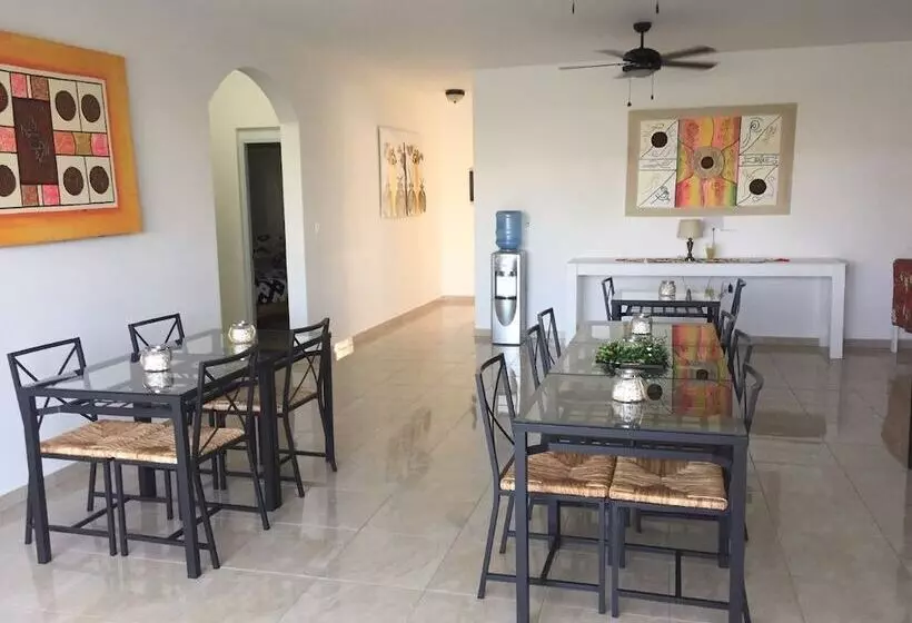 هتل Boutique Caribbean Revelation