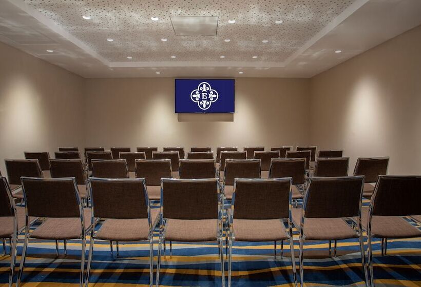 Hotel Edmond Rosh Pina