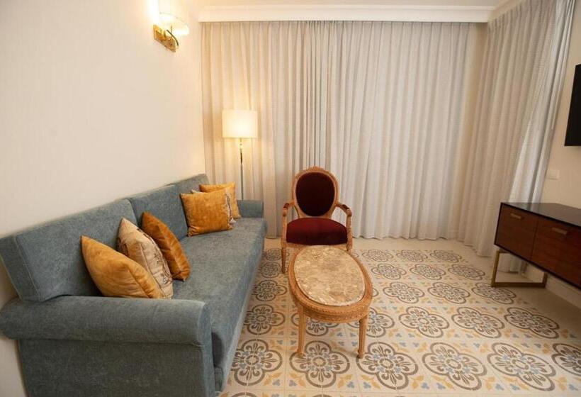 Hotel Edmond Rosh Pina