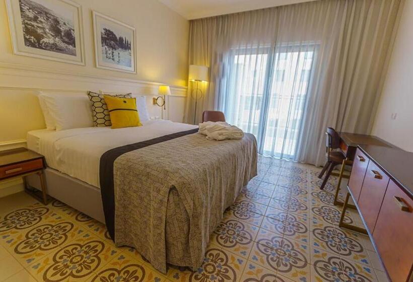 Hotel Edmond Rosh Pina