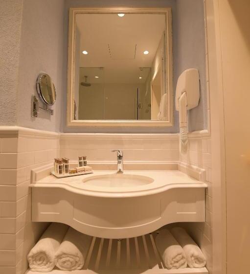 Hotel Edmond Rosh Pina