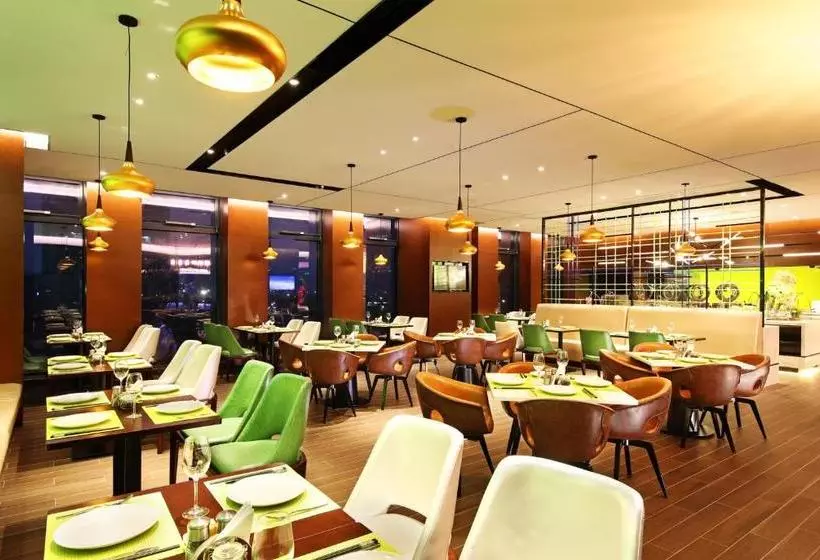 Hotelli Hampton By Hilton Ji An