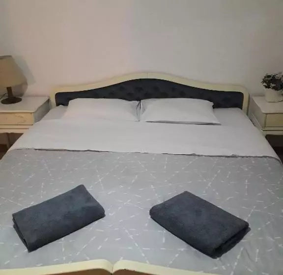پانسیون Bochkar Guest House