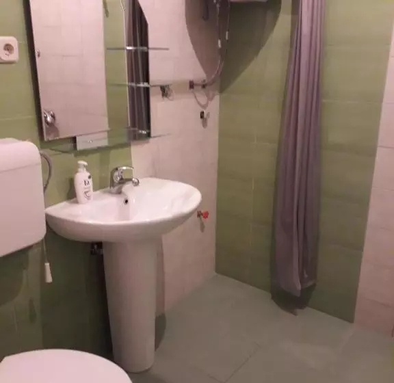 پانسیون Bochkar Guest House