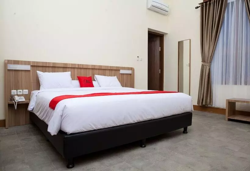 Majatalo Reddoorz Plus Near Pasundan University