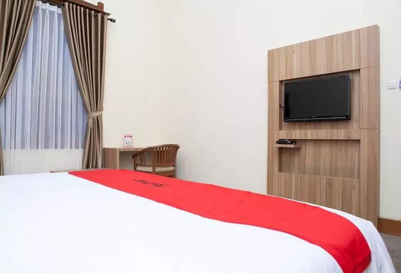 Majatalo Reddoorz Plus Near Pasundan University