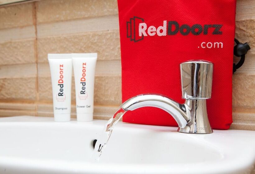 פנסיון Reddoorz Plus Near Pasundan University