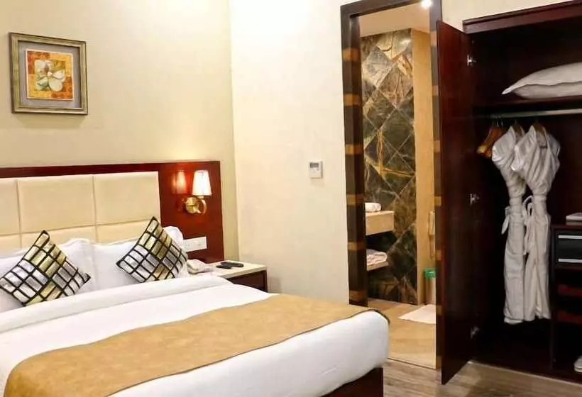 Tiaraa Hotels & Resorts