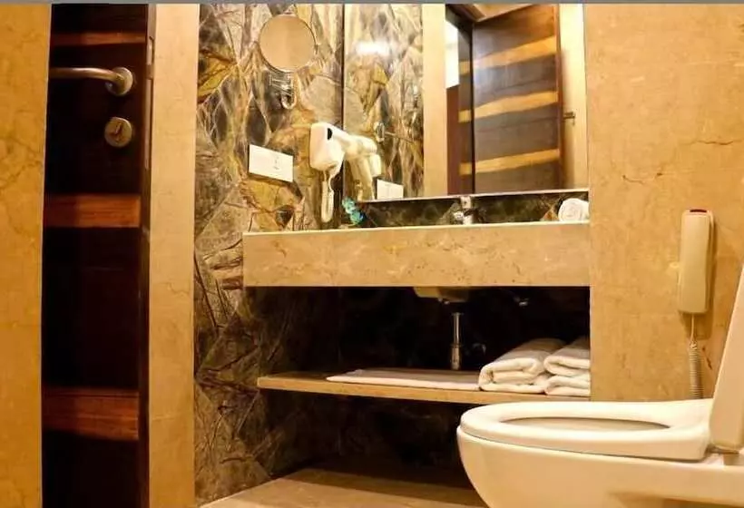 Tiaraa Hotels & Resorts