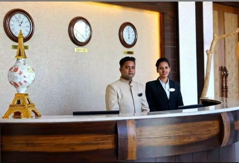 Tiaraa Hotels & Resorts