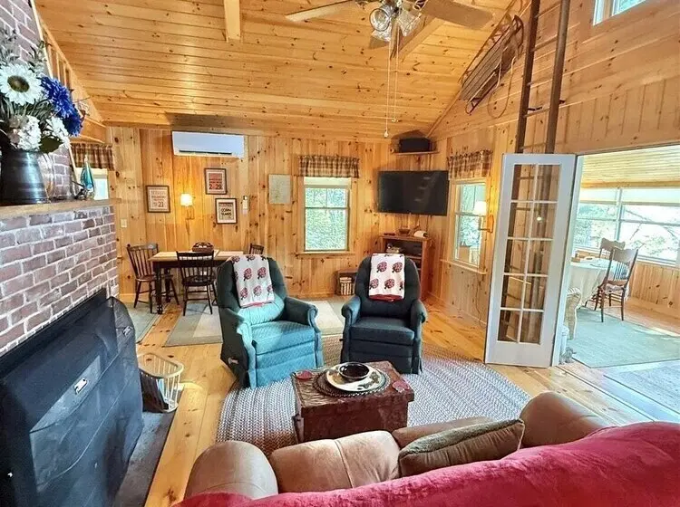 Camp Marion Limit 6 2 Bedroom Cottage