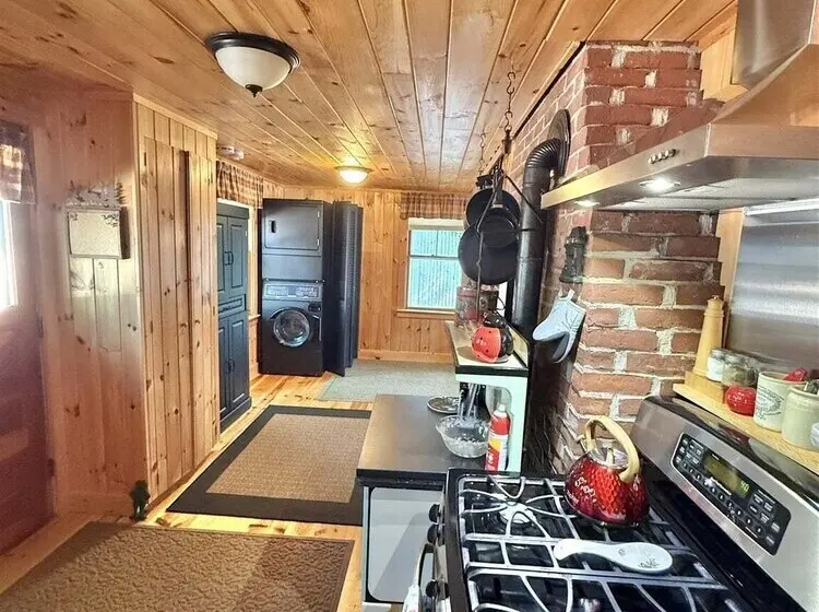 Camp Marion Limit 6 2 Bedroom Cottage