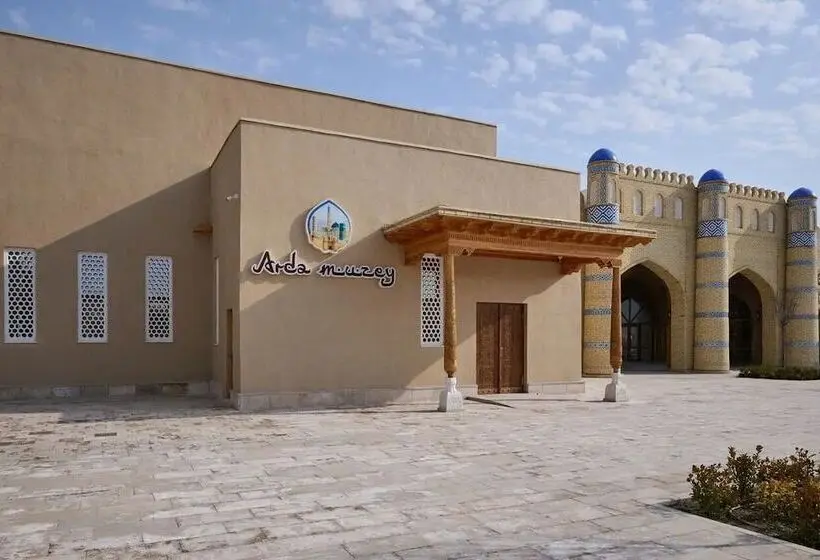 Hotelli Arda Miraj