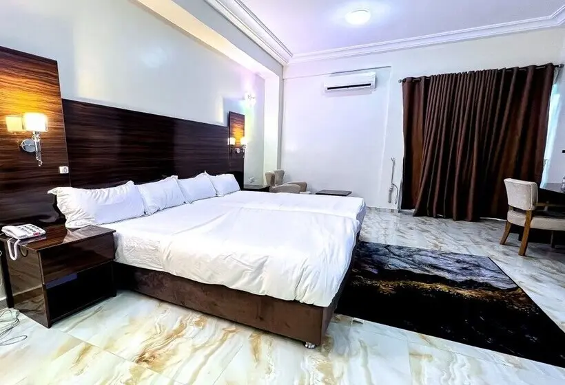 هتل Dorwaila Inn & Suites