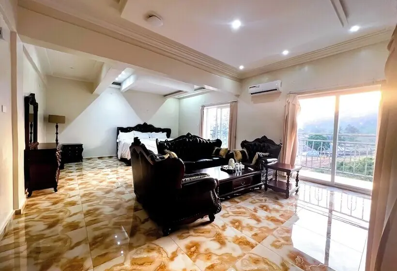 هتل Dorwaila Inn & Suites