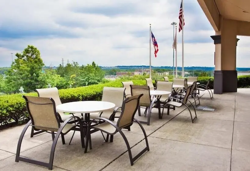 Hotelli Fairbridge Inn & Suites Independence