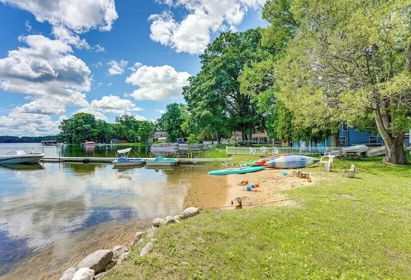 Swim, Boat, Fish On Site: Quaint Bass Lake Cabin!