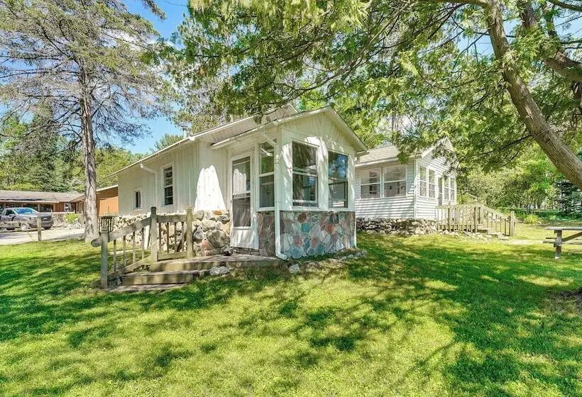 Swim, Boat, Fish On Site: Quaint Bass Lake Cabin!