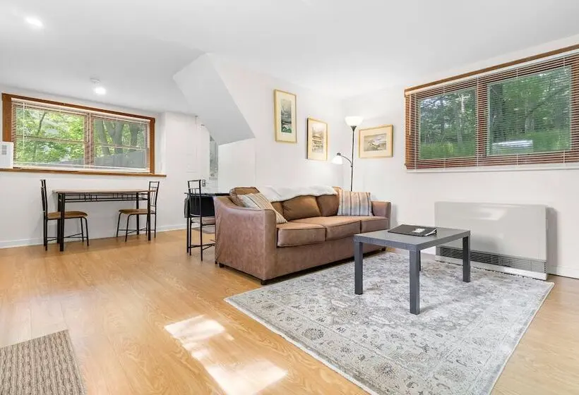 Two Level Unit W/ Patio, Deck, Firepit, Private Washer/ Dryer, And Free Wifi