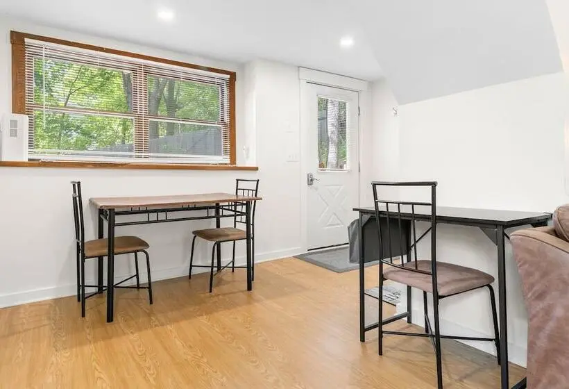 Two Level Unit W/ Patio, Deck, Firepit, Private Washer/ Dryer, And Free Wifi