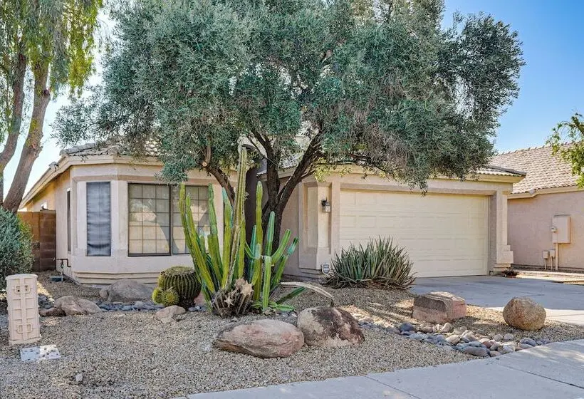 2 Mi To Surprise Stadium! Dog Friendly Home, Pool