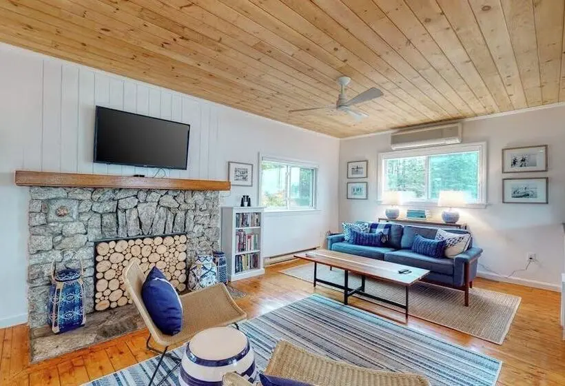 Bayfront Cottage On Mill Cove W/ Private Dock & Furnished Deck Walk Downtown