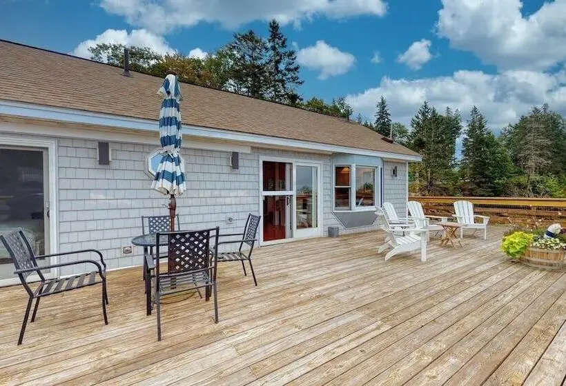 Bayfront Cottage On Mill Cove W/ Private Dock & Furnished Deck Walk Downtown