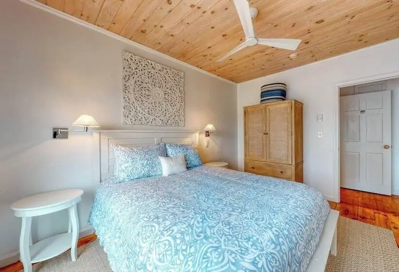 Bayfront Cottage On Mill Cove W/ Private Dock & Furnished Deck Walk Downtown
