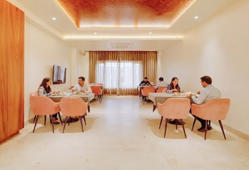 Fabhotel Prime Ramaye, Bhopal Railway Station