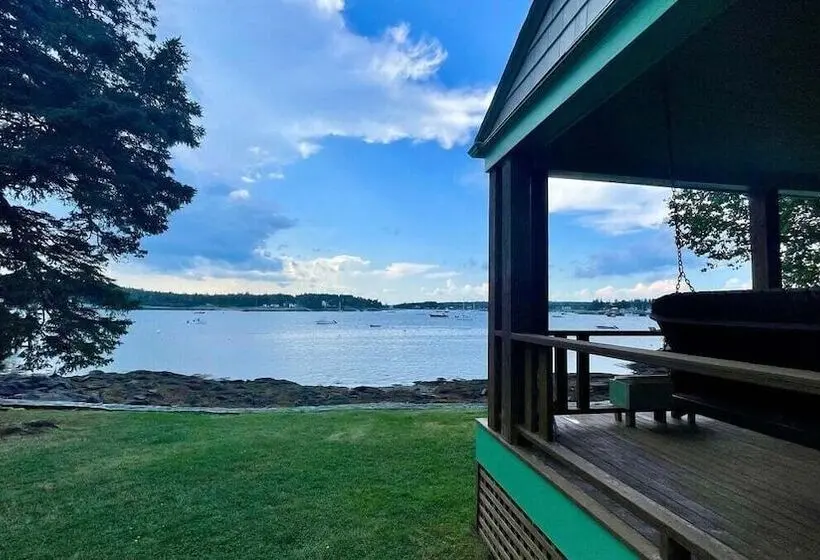 Marshall Point Cottage, Classic 5 Bedroom