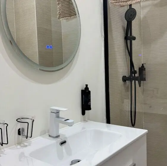 Majatalo Giaco Suites