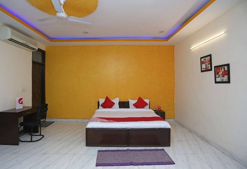 Hotel Oyo 14791 Homeystay Comfort
