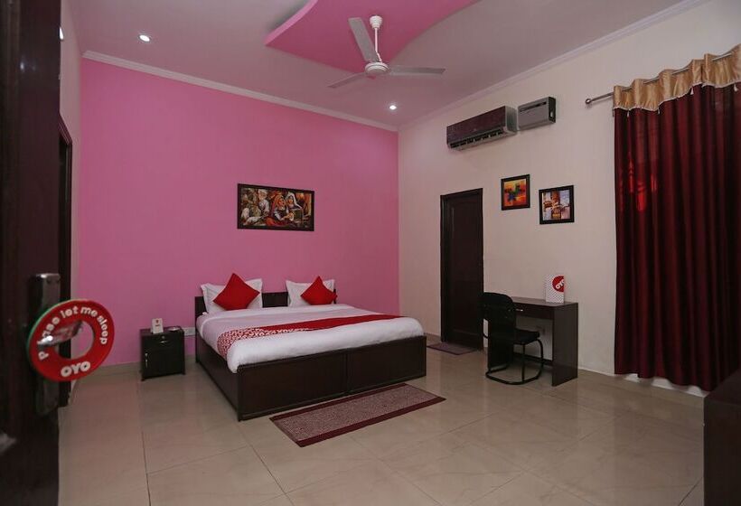 Hotel Oyo 14791 Homeystay Comfort