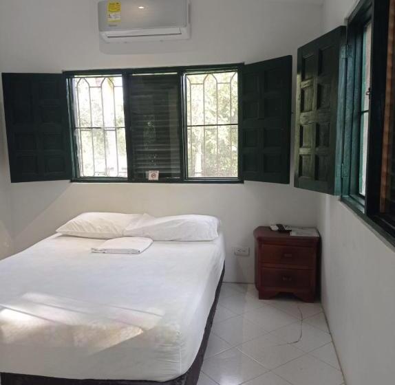 Las Cabanas De Pino Hostel