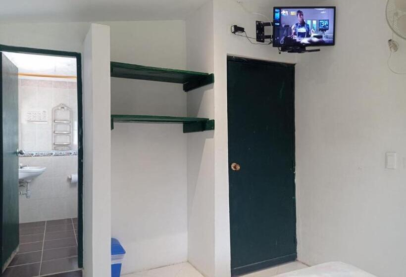 Las Cabanas De Pino Hostel