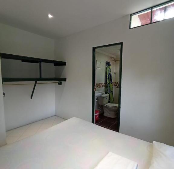 Las Cabanas De Pino Hostel