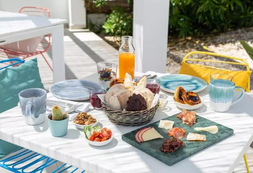 پانسیون Emcasa Boutique Guesthouse