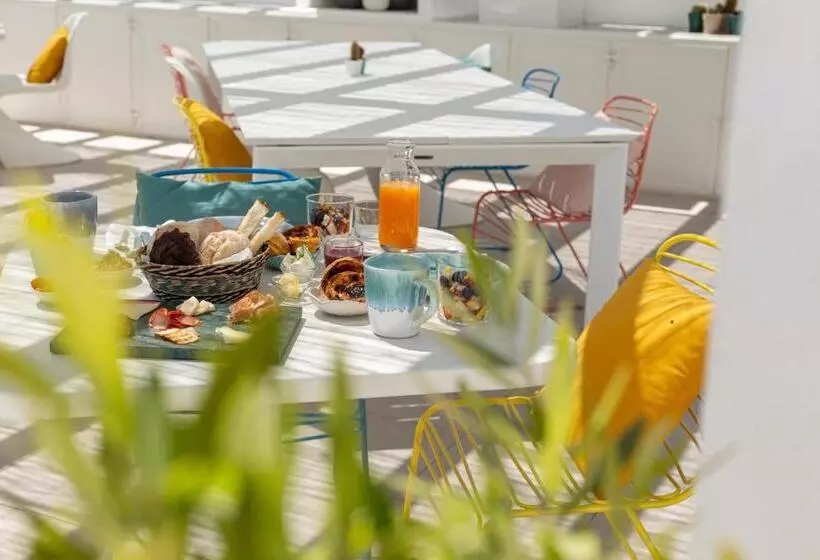 پانسیون Emcasa Boutique Guesthouse