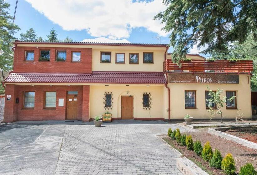 پانسیون Penzion Patron