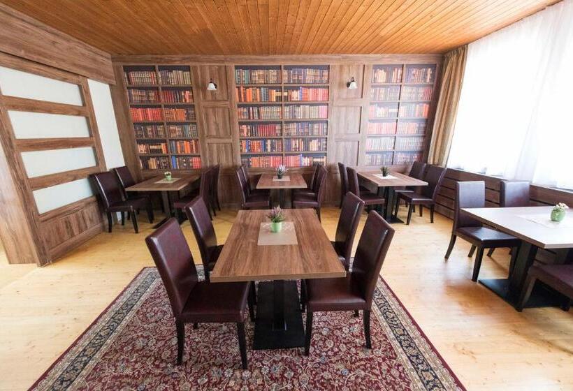 پانسیون Penzion Patron