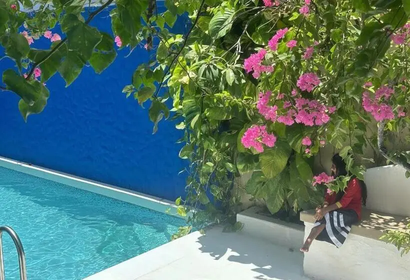 Kue Hotel Maafushi