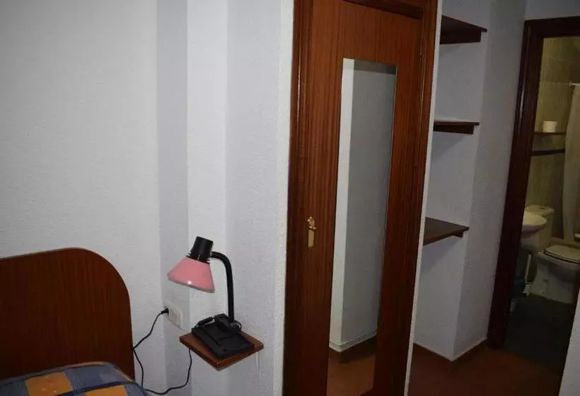 هاستل Residencia Universitaria Reuniver Burjassot