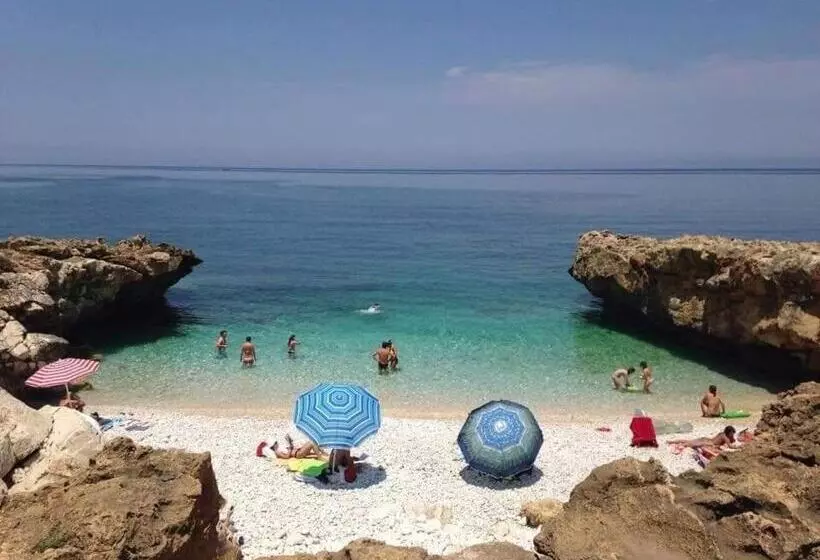 تختخواب و صبحانه L'isola Del Sole