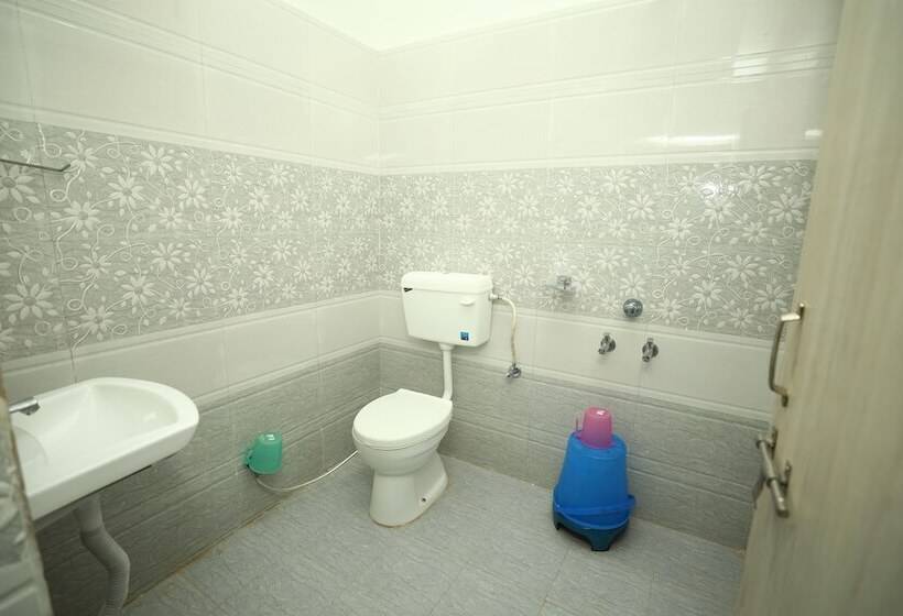 בית מלון כפרי Shikha Palace