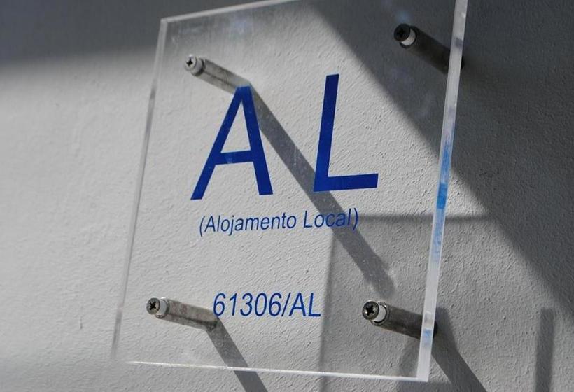 Общежитие Outrora A Casa Da Malvina