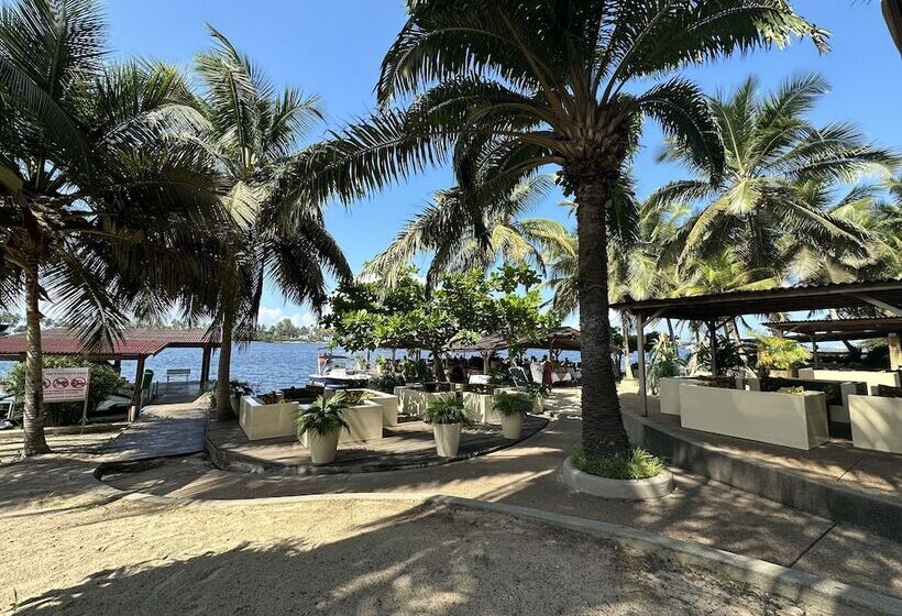 هتل Coucoue Lodge