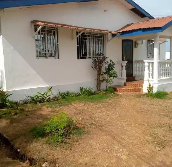 Majatalo Airport Lodge Lungi